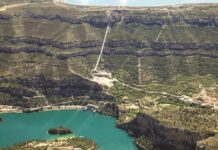 Με φώτα σβηστά για ανλησιοταμίευση