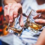 Ανήλικος με πλαστή ταυτότητα για ποτό